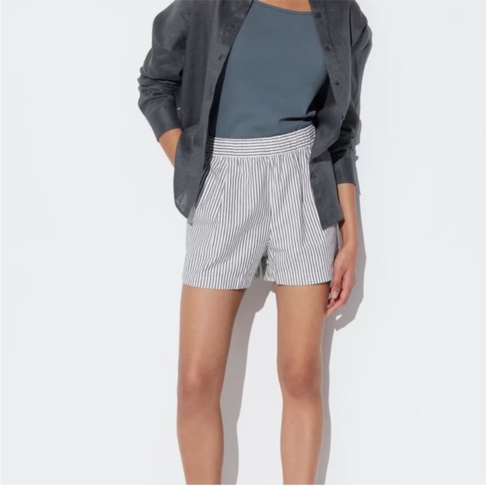 Uniqlo Cotton Striped Shorts. Size M